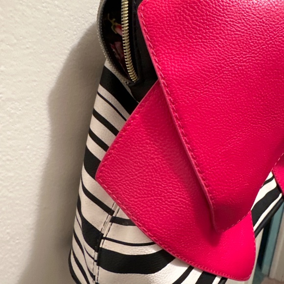 Betsy Johnson vintage vgc bow purse - Picture 5 of 13